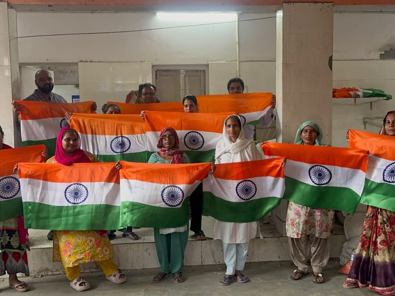 Delhi SHGs to make 2 lakh flags for ‘Har Ghar Tiranga’ campaign: CM Rekha Gupta