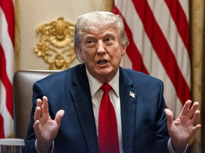 Trump unveils phased generic drug tariffs