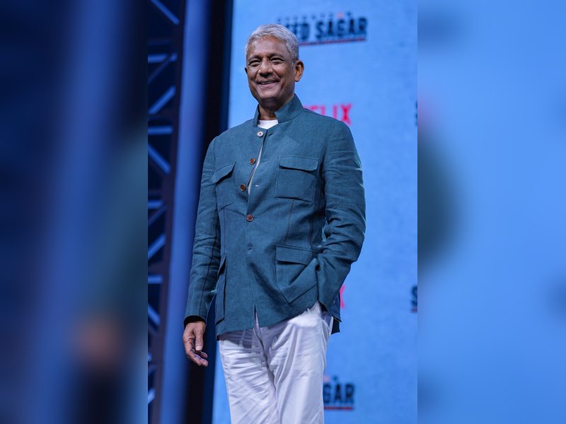 Adil Hussain compares Internet to double-edged sword, says one risks being indoctrinated by algorithm