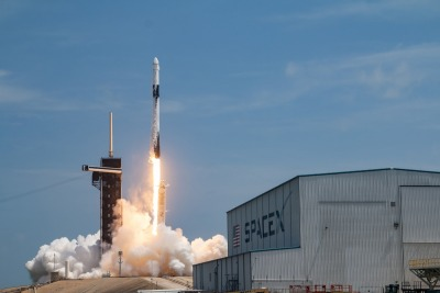 SpaceX conducts starship test flight even as shares slide