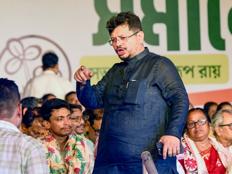 Bengal LoP backs exam bill, seeks probe into NEET leak