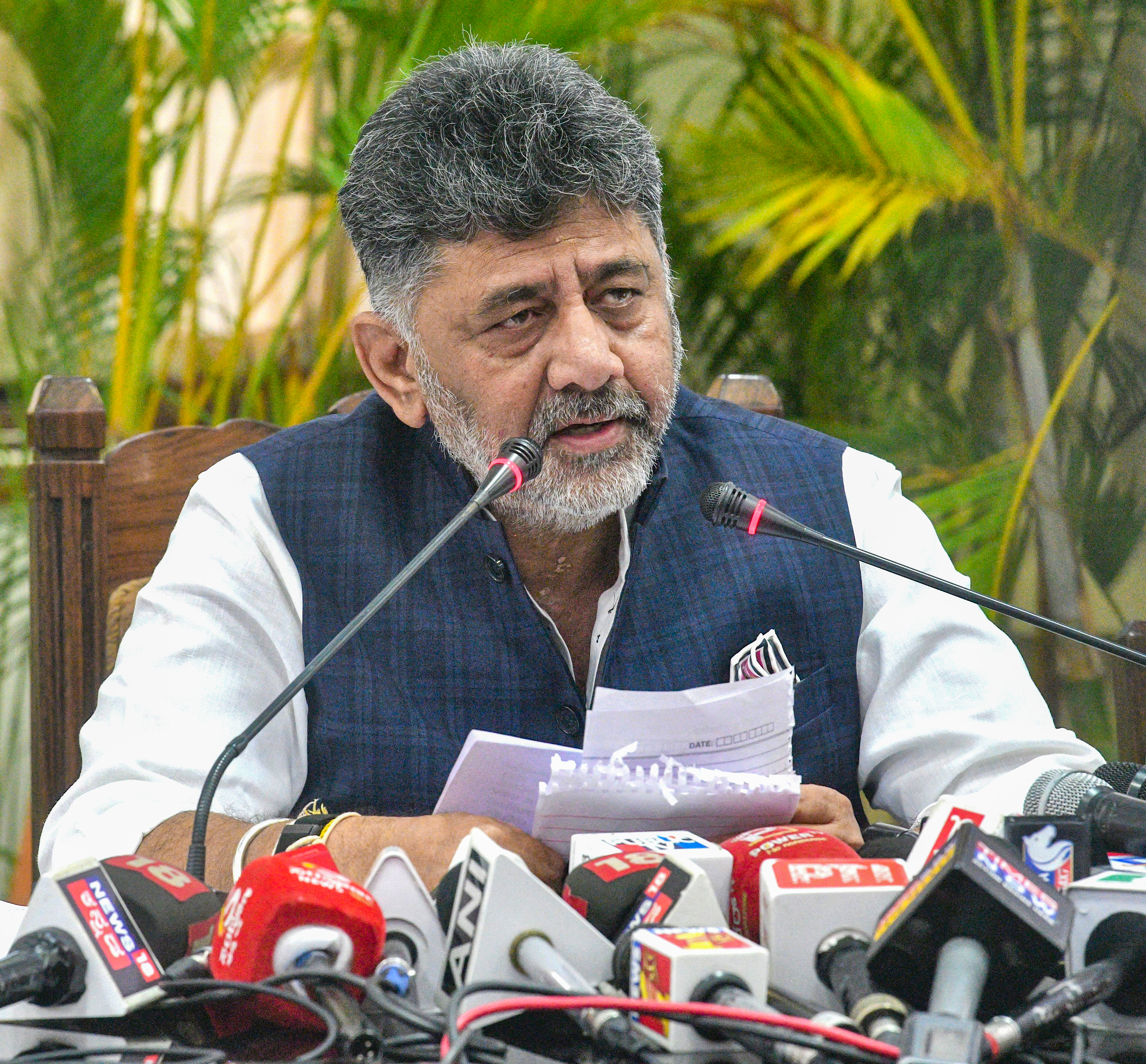 Karnataka Cong urges CEO to protect genuine voters, raises concern over proposed deletion of 80 lakh people