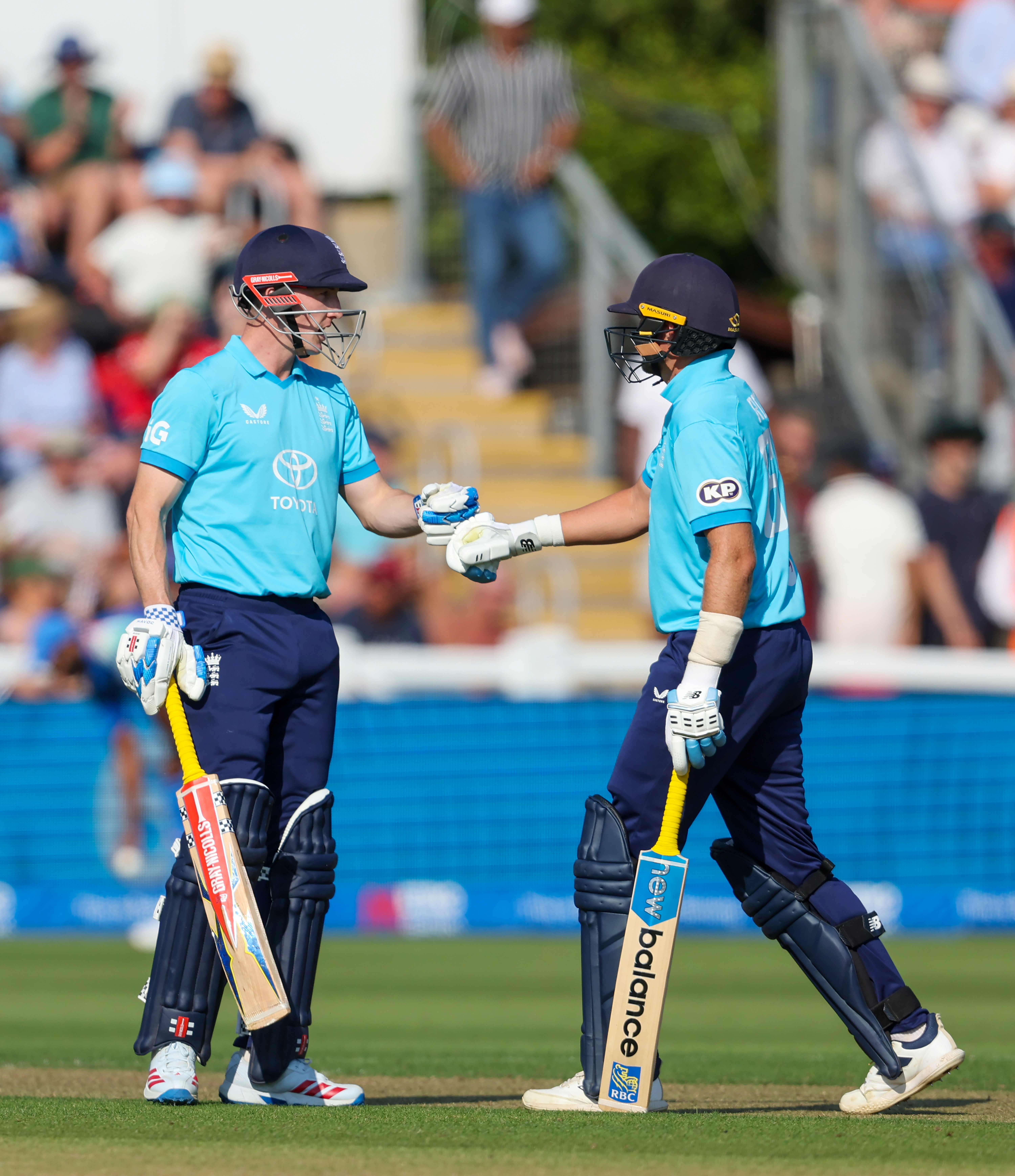 Learn from Root on how to rotate strike, says Brook ahead of Lord's decider against India