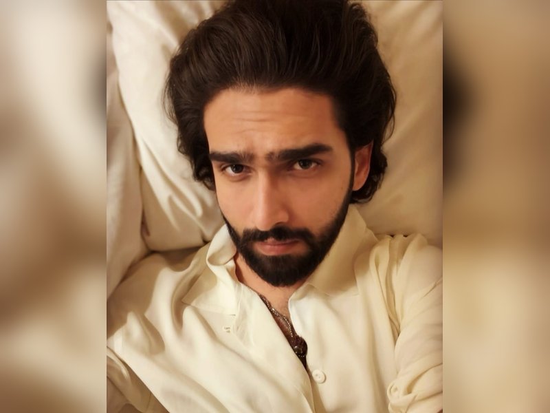 Amaal Mallik says ‘Yeh Awarapan’ is a tribute to ‘Toh Phir Aao’ and ‘Tera Mera Rishta’