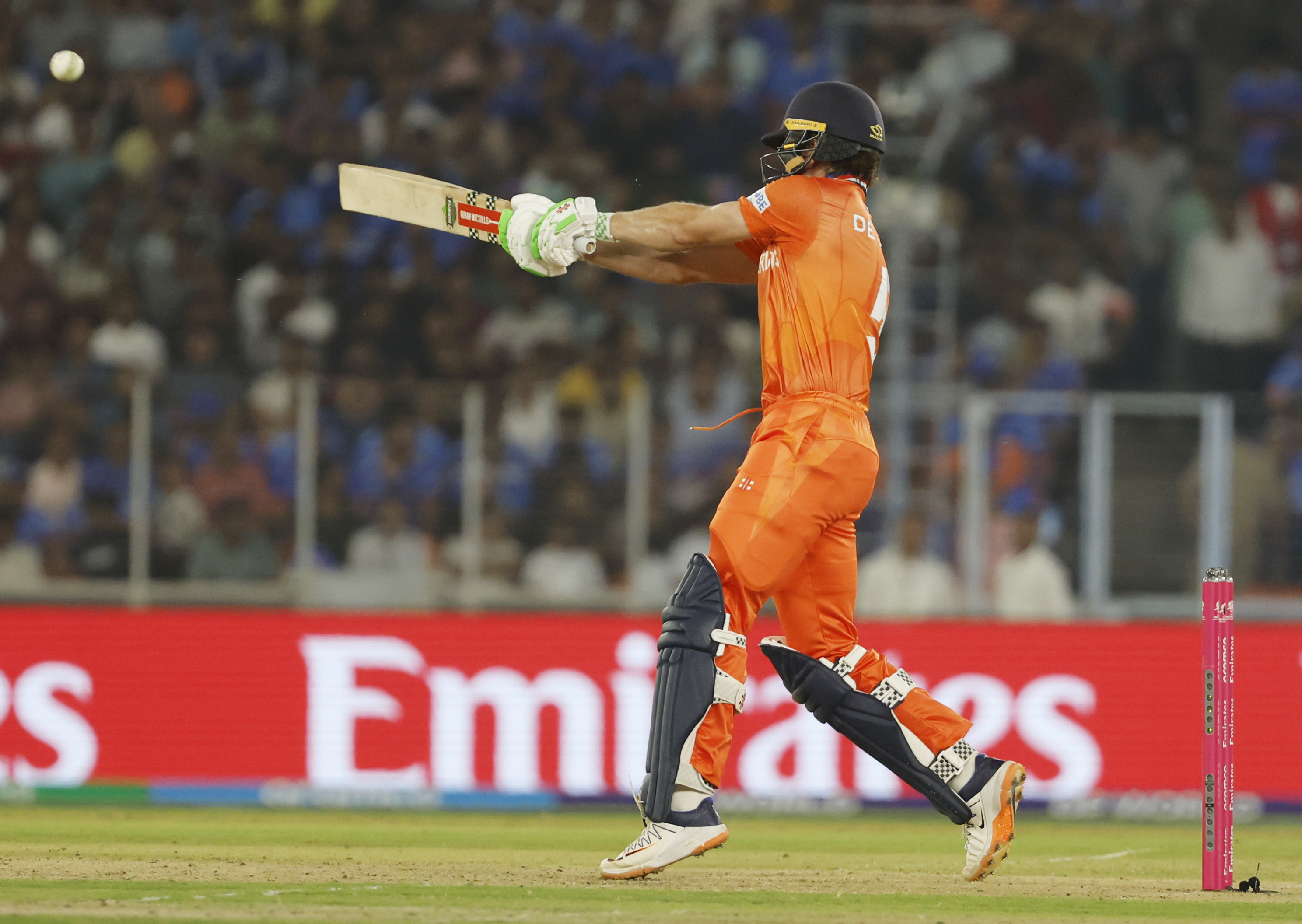 'Scott has done a great job': De Leede pays tribute to Edwards after taking over as Dutch captain