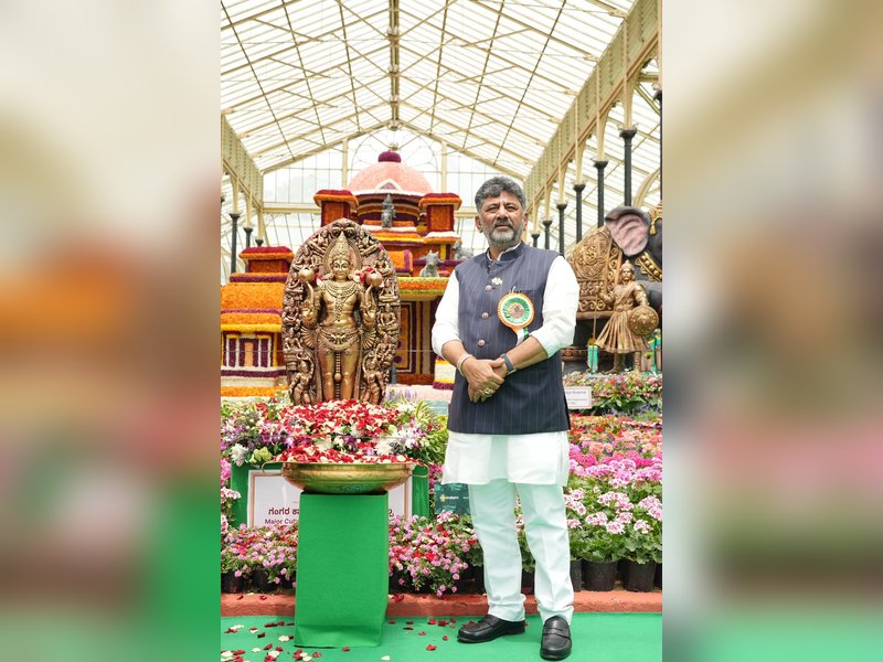 Historical 220th Lalbagh flower show inaugurated; CM Shivakumar announces plan for 3 new parks for Bengaluru