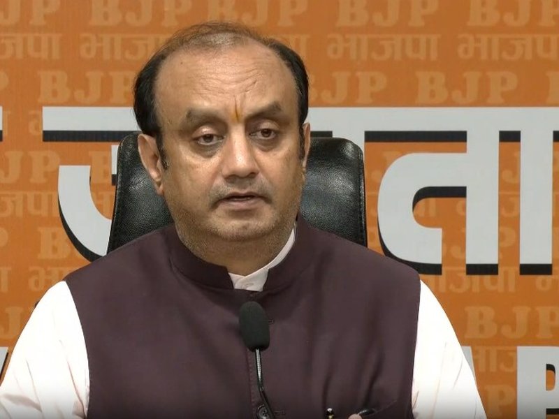 Don’t panic, don’t run away; listen to HM Shah’s reply: BJP sharpens attack on Rahul Gandhi