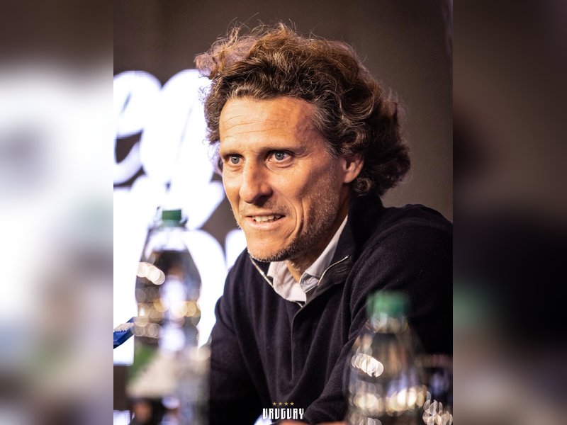 Football: Forlan expects short tenure as Uruguay boss
