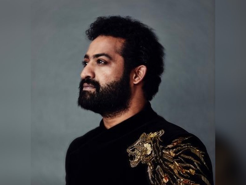 Jr NTR undergoes arthroscopic surgery at Hyderabad hospital (Lead)