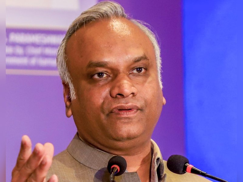K’taka: Priyank Kharge reviews security for I-Day event