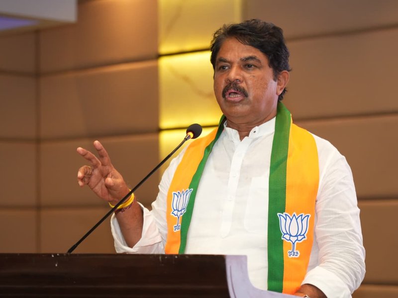 K'taka BJP attacks proposed parking charges in B'luru; says Cong govt gone bankrupt