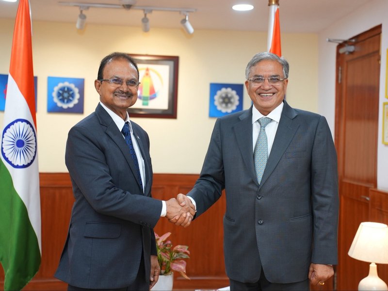 CEC Gyanesh Kumar, Fiji envoy discuss poll management, staff training