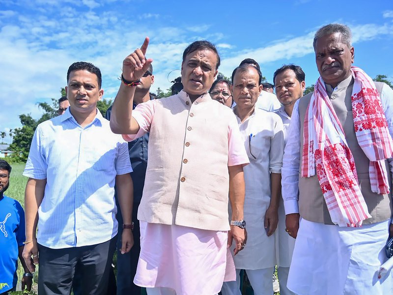 Making Assam equipped to withstand recurring flood top priority: CM Sarma