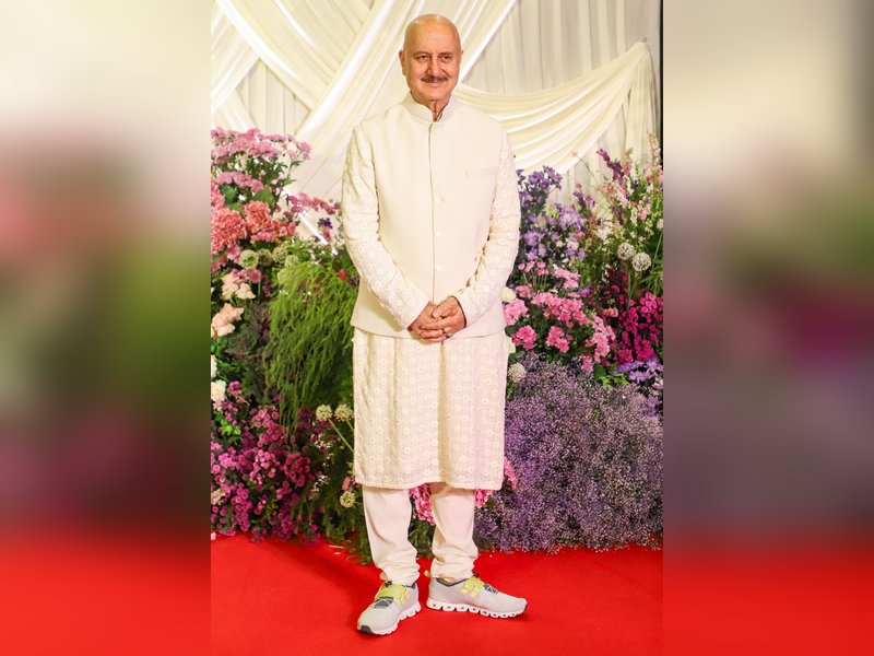 Anupam Kher reflects on his journey with David Dhawan on filmmaker’s 75th birthday