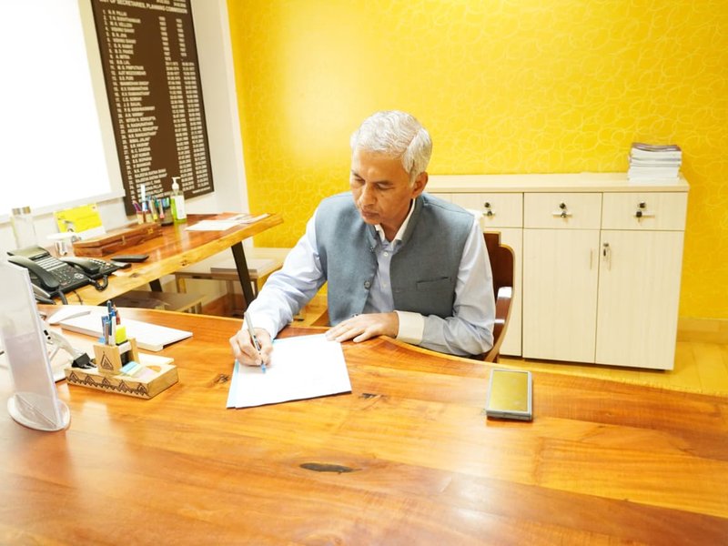 Anurag Jain takes charge as new NITI Aayog CEO