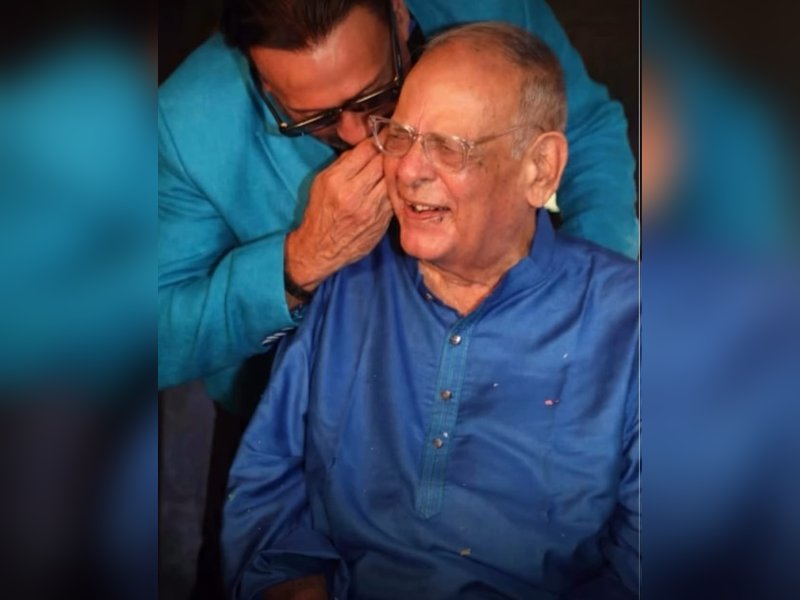 Jackie Shroff wishes Gulzar on birthday, remembers ‘3 Idiots’ fame Achyut Potdar on death anniversary