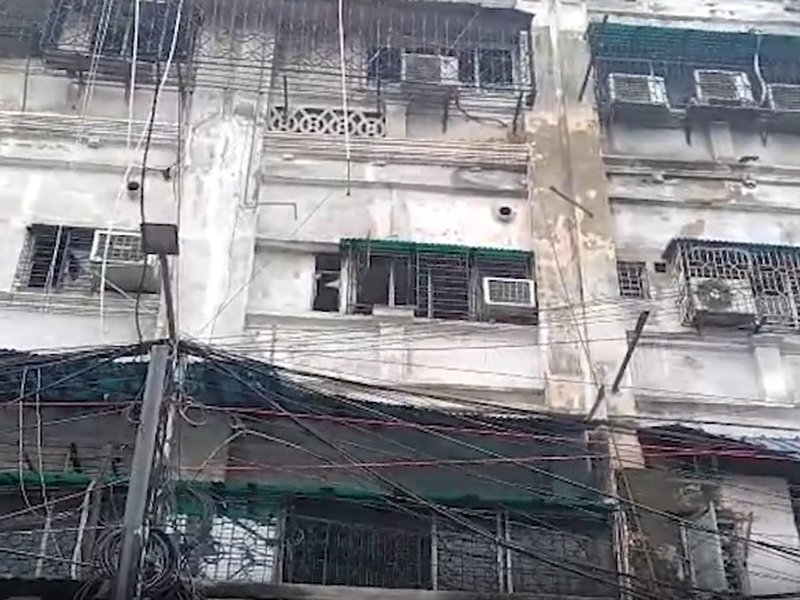 Nine killed as massive fire breaks out at hotel in Kolkata