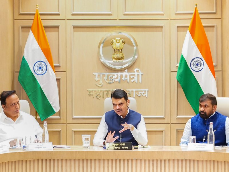 Collective efforts essential to prevent youth from falling for drug addiction: Maha CM
