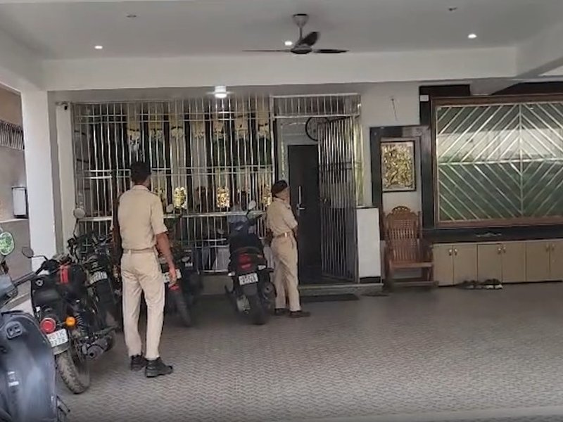 Bihar EOU raids properties linked to education department deputy director in DA case