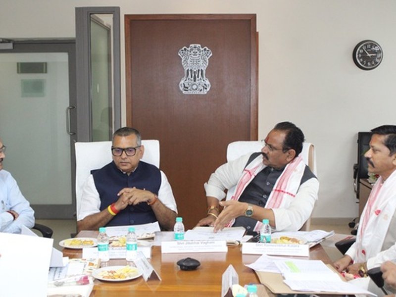 Assam Minister lauds Gujarat cooperative model, higher sugarcane prices for farmers
