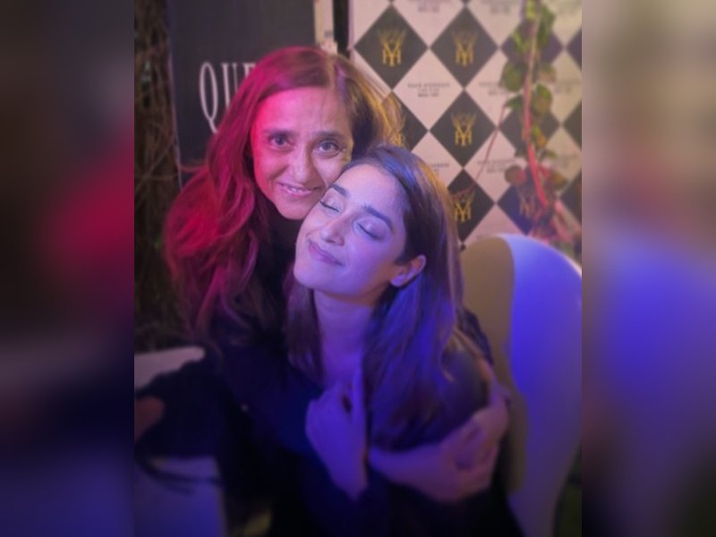 Ileana D’Cruz wishes her mamadoo on b’day: No one like you