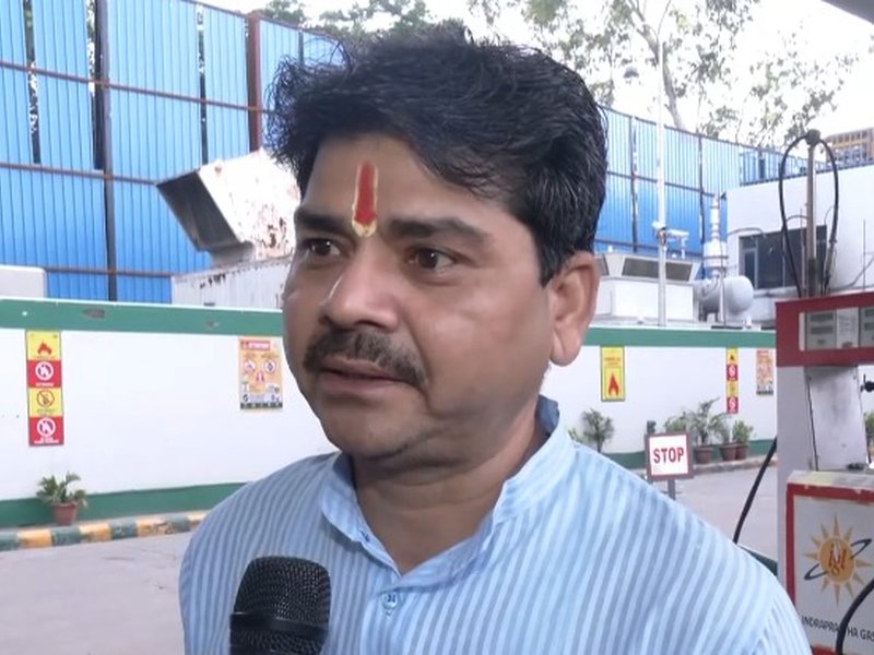 Unfair to middle class: Delhi-NCR residents react to Rs 3.89/kg CNG price hike