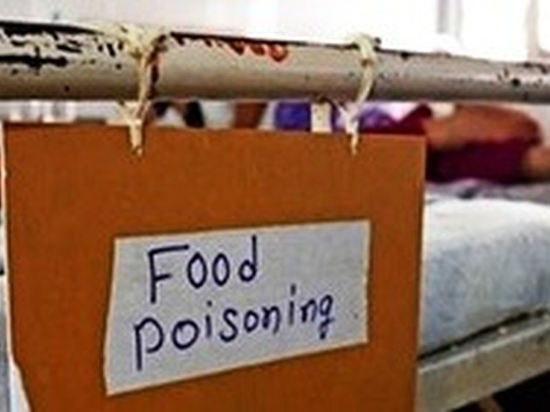 31 students hospitalised after lizard falls into food served at Maha school