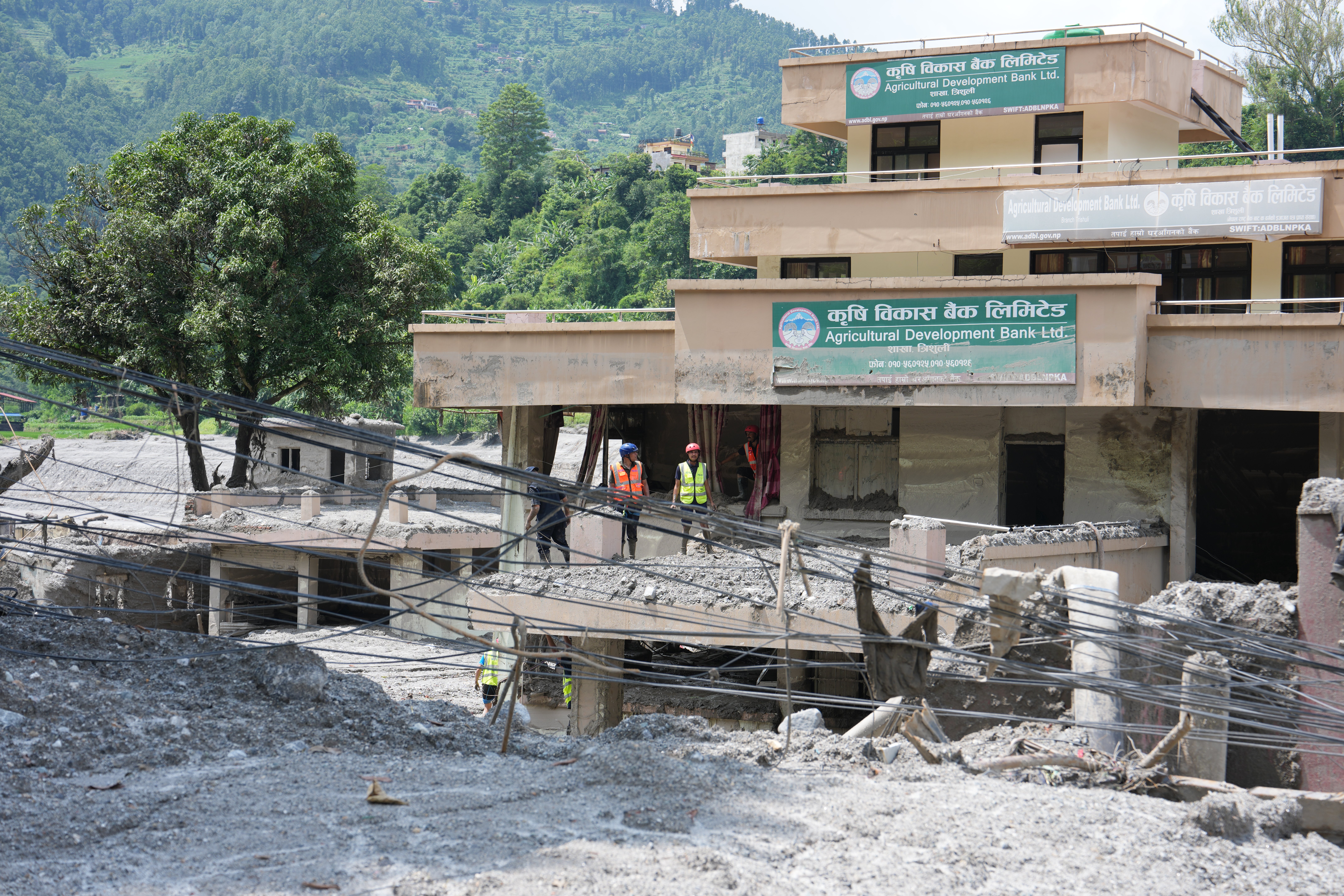 As death toll nears 1300, Nepal seeks international assistance for recovery and reconstruction