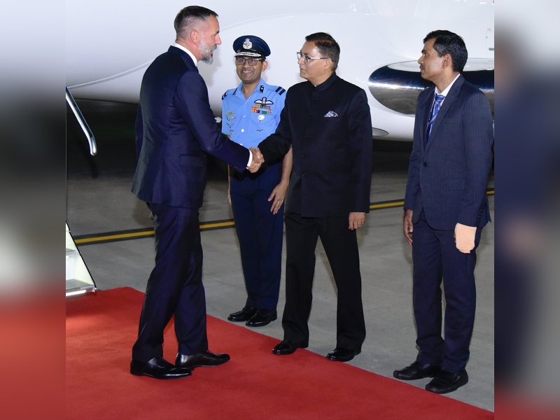 Prince Rahim Aga Khan V arrives in India for week-long visit