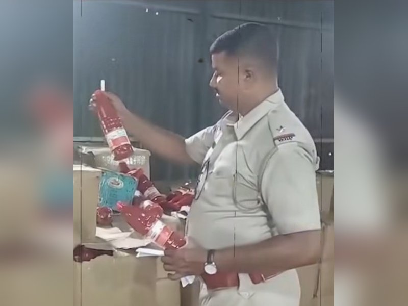 Kolkata Police, Fire dept officials conduct audit at shopping malls