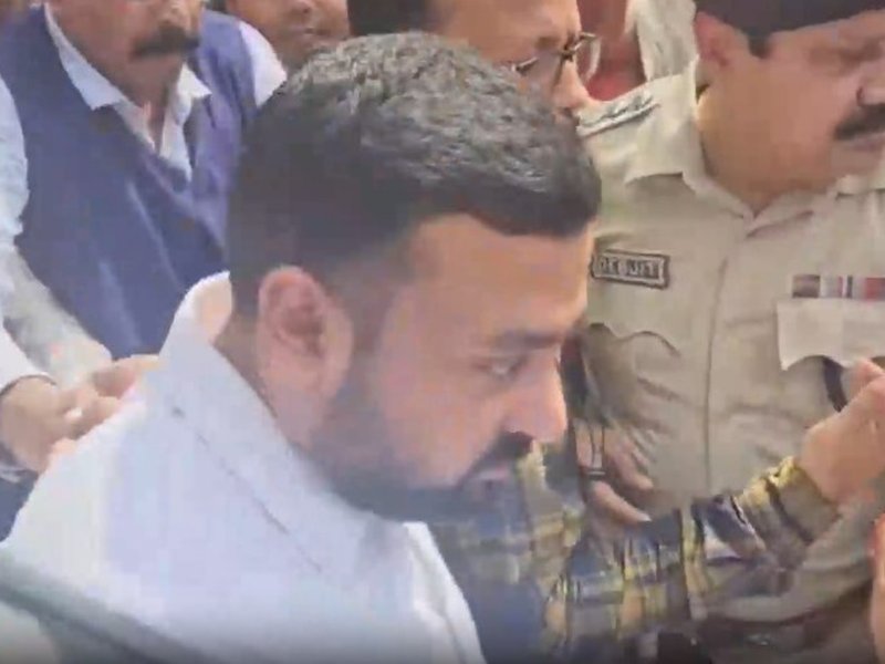 Abhishek Banerjee aide Sumit Roy arrested in land scam case after SC revokes protection