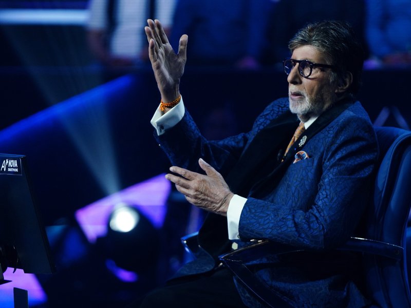 Amitabh Bachchan expresses regret over not learning music, vows to pursue it at 84