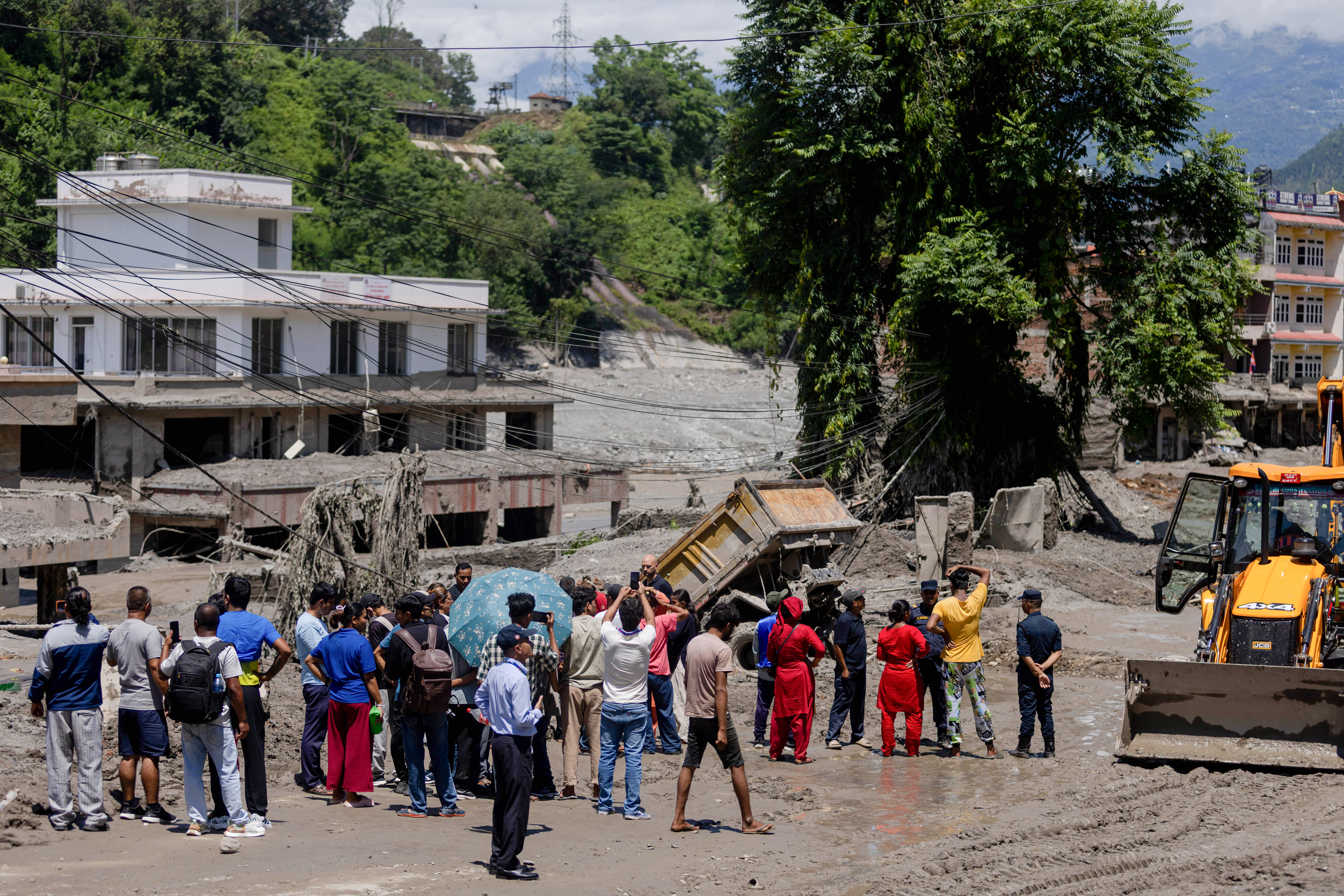 70 Americans unaccounted for after Nepal disaster