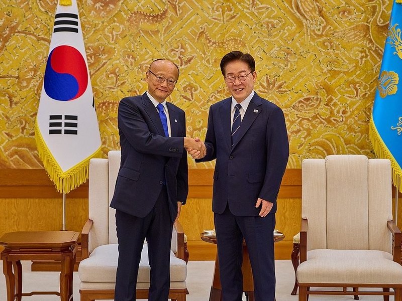 Lee, ADB chief agree to boost cooperation on critical minerals, AI