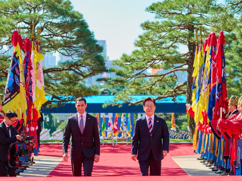 South Korean President Lee thanks Turkmenistan for helping evacuate South Koreans from Iran