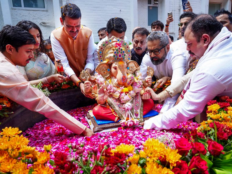 Maha bids farewell to Lord Ganesha, CM Fadnavis shares wishes at Girgaon Chowpatty