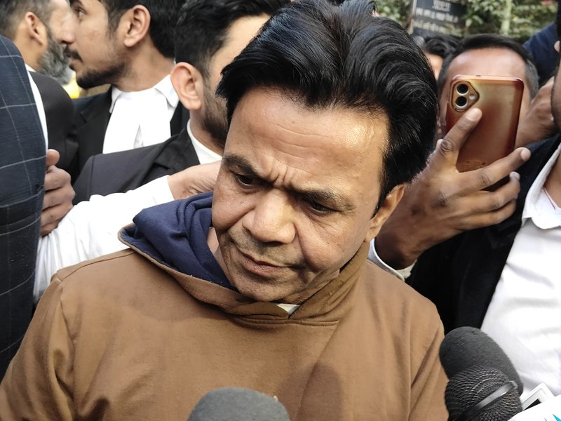 Nazma Shaikh clarifies Rajpal Yadav was not shooed away at Mushtaq Khan’s burial