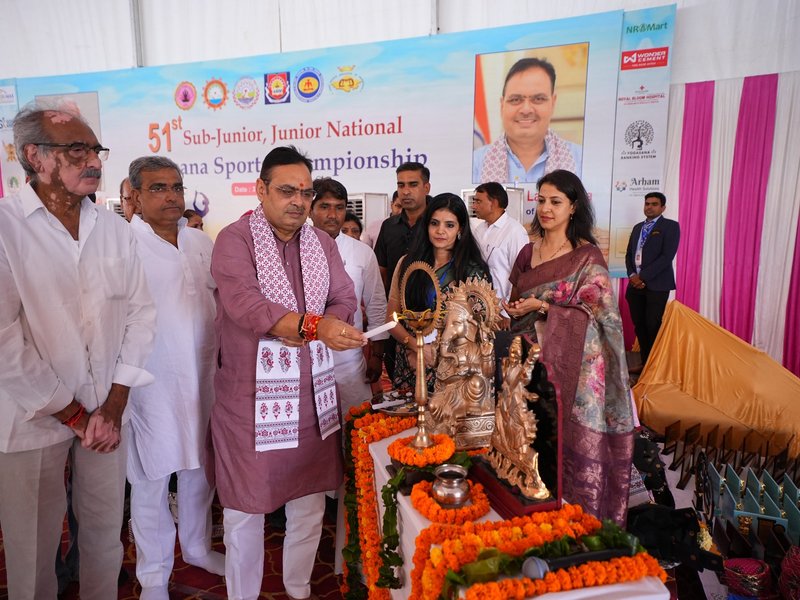Rajasthan CM urges youth to adopt Yoga, announces TOPS for Olympics