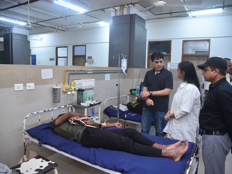 Gujarat: 87 admitted in 10 days amid dengue cases among 'Ekta Diwas' parade contingent