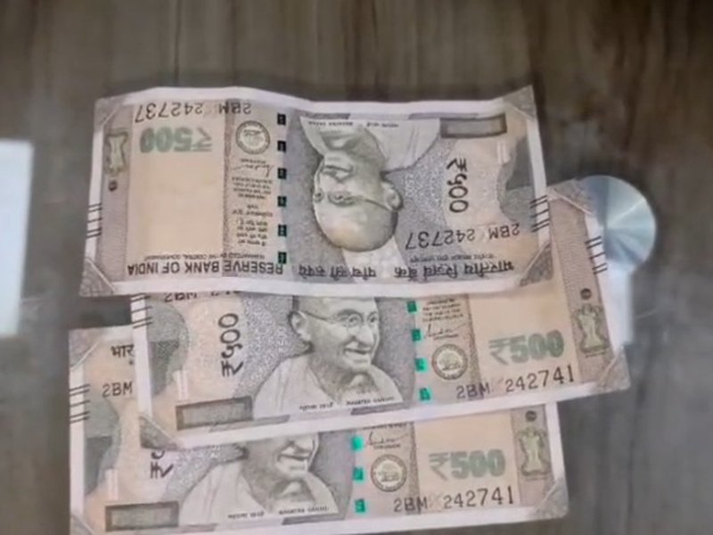 Maha: Man detained for ‘attempting to circulate fake Rs 500 notes’ at vegetable market