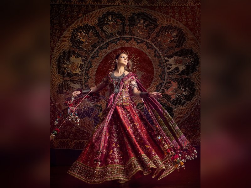 Kangana Ranaut embraces indigenous traditional craft as she celebrates feminine energy on Navratri