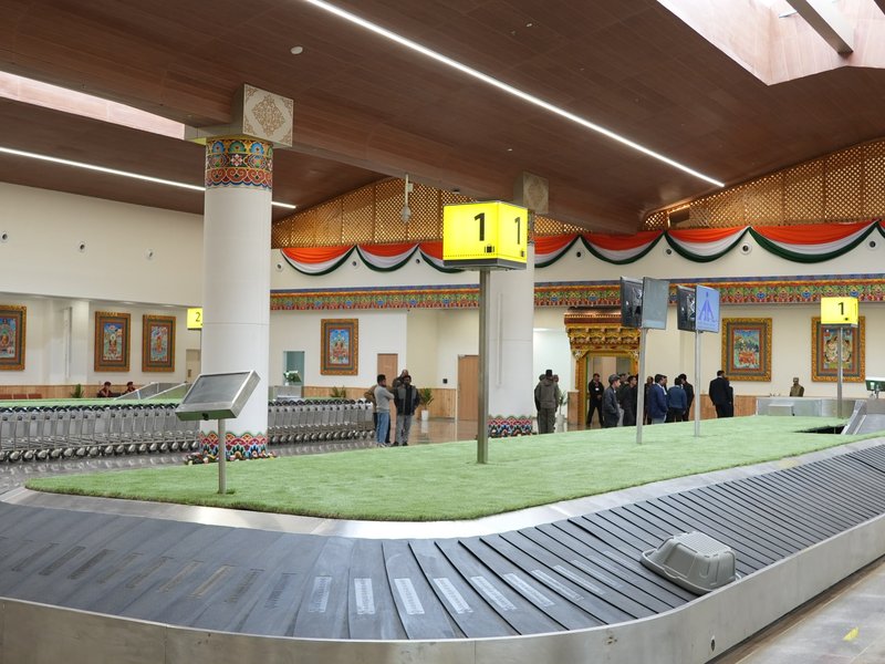 Leh: Youth arrested with narcotics outside KBR airport