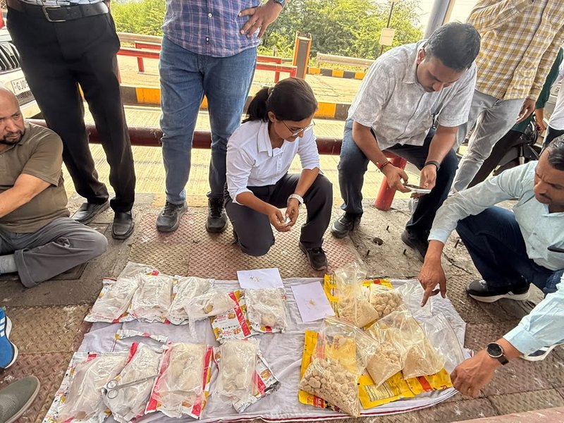 Guj police bust interstate drug network, seize narcotics worth Rs 25.5 crore, three held
