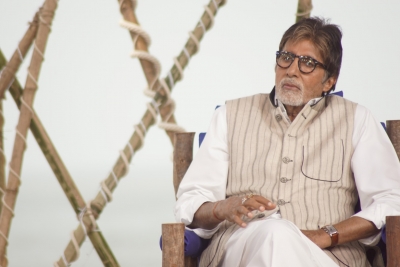 Big B recalls childhood Diwali: ‘Hamare bomb ki awaaz zyada tez honi chahiye’