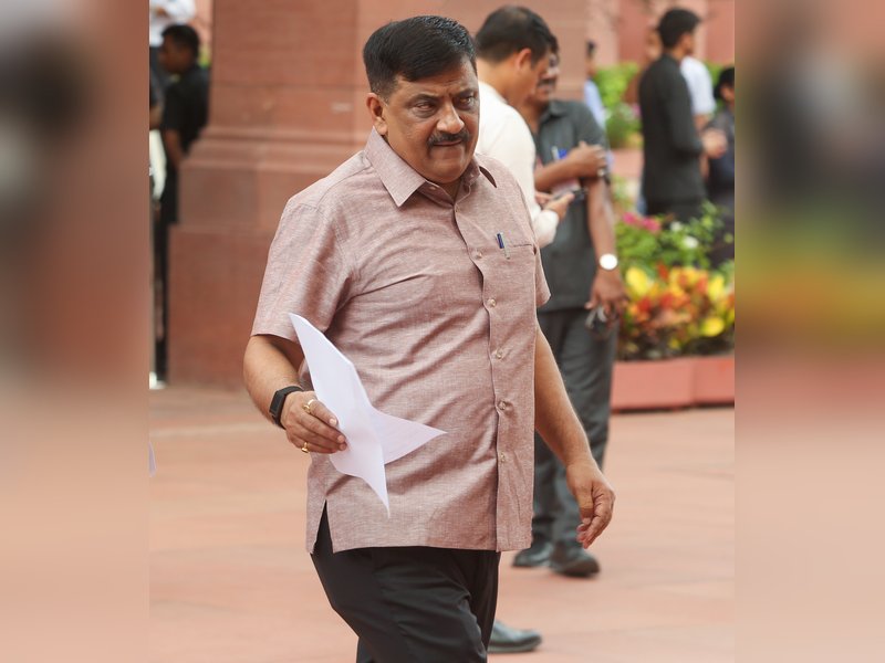 Sanjay Jha backs Lalan Singh after Neeraj Kumar's statement; targets Congress over November 1 rally