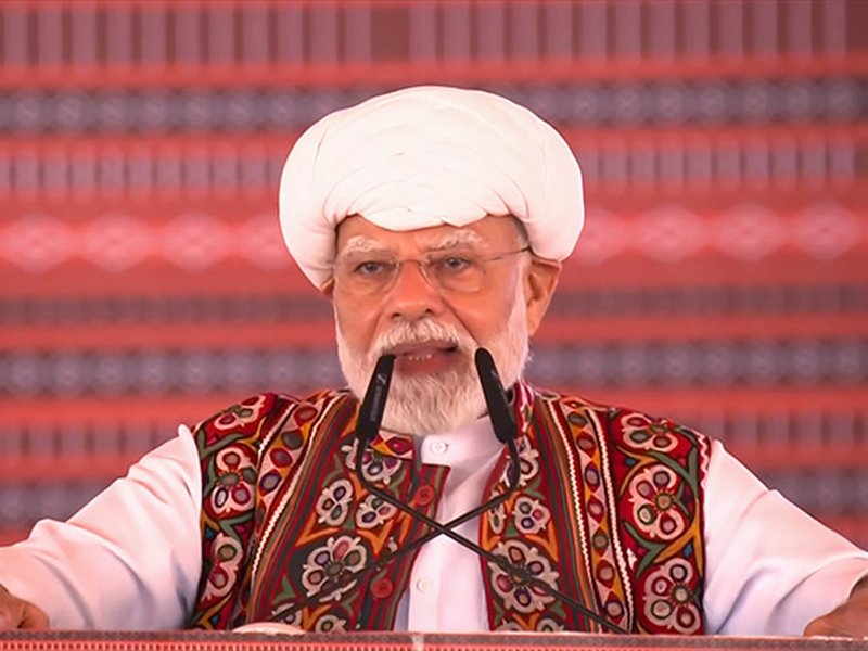PM Modi recalls 2001 Banaskantha rally, says village-style 'Khatla Sabha' may have set world record